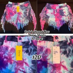 Brand New Woman’s Daisy Shorts